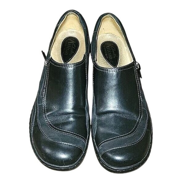 Clarks Artisan Black Leather Slip-On Comfort Shoes  8.5 officecore career modest - Picture 1 of 6